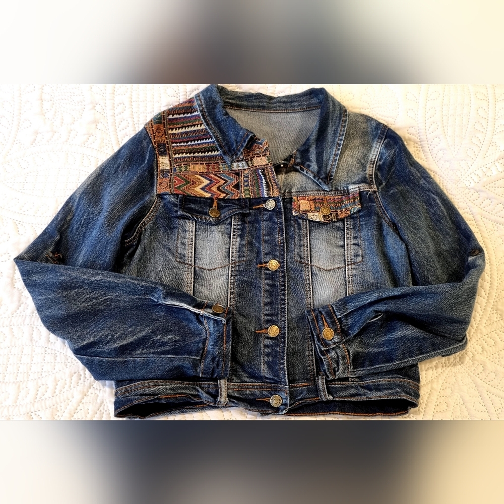 Bohemian-style denim jacket (Size S-M)
